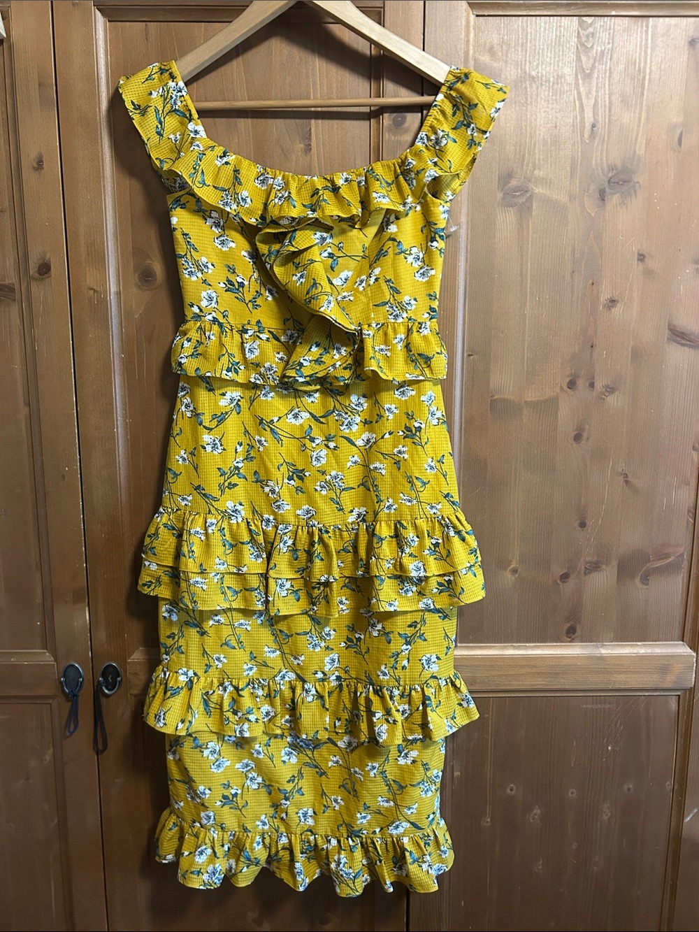Tularose  Lily Dress in Yellow Dolly Floral, size Small